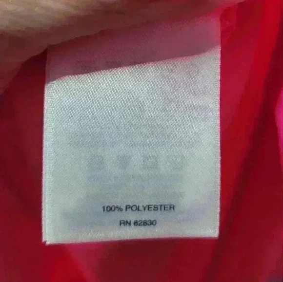 The Outfitters by Lands End hot pink collard blouse 100% poly size 2X. - Picture 4 of 4